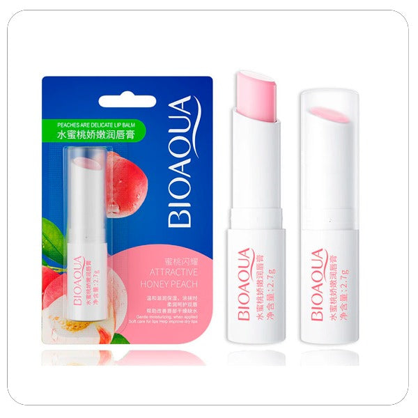 Bálsamo labial Bioaqua con extractos naturales de frutas y manteca de karité
