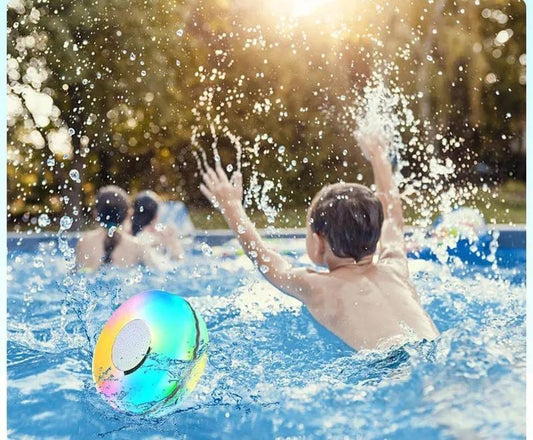 Parlante Flotante En Agua Con Luz Y Usb - Ofertecn